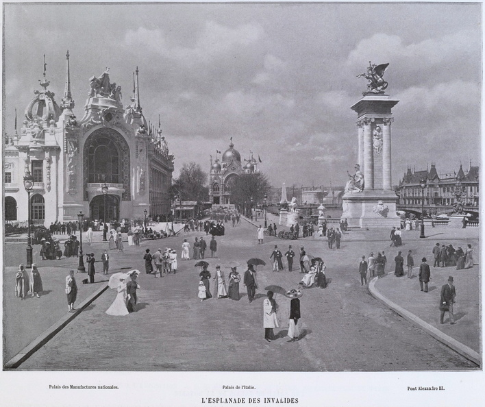 L%27Esplanade_des_Invalides%2C_Palais_des_manufactures_nationales%2C_Palais_de_l%27Italie%2C_Pont_Alexandre_III.jpg